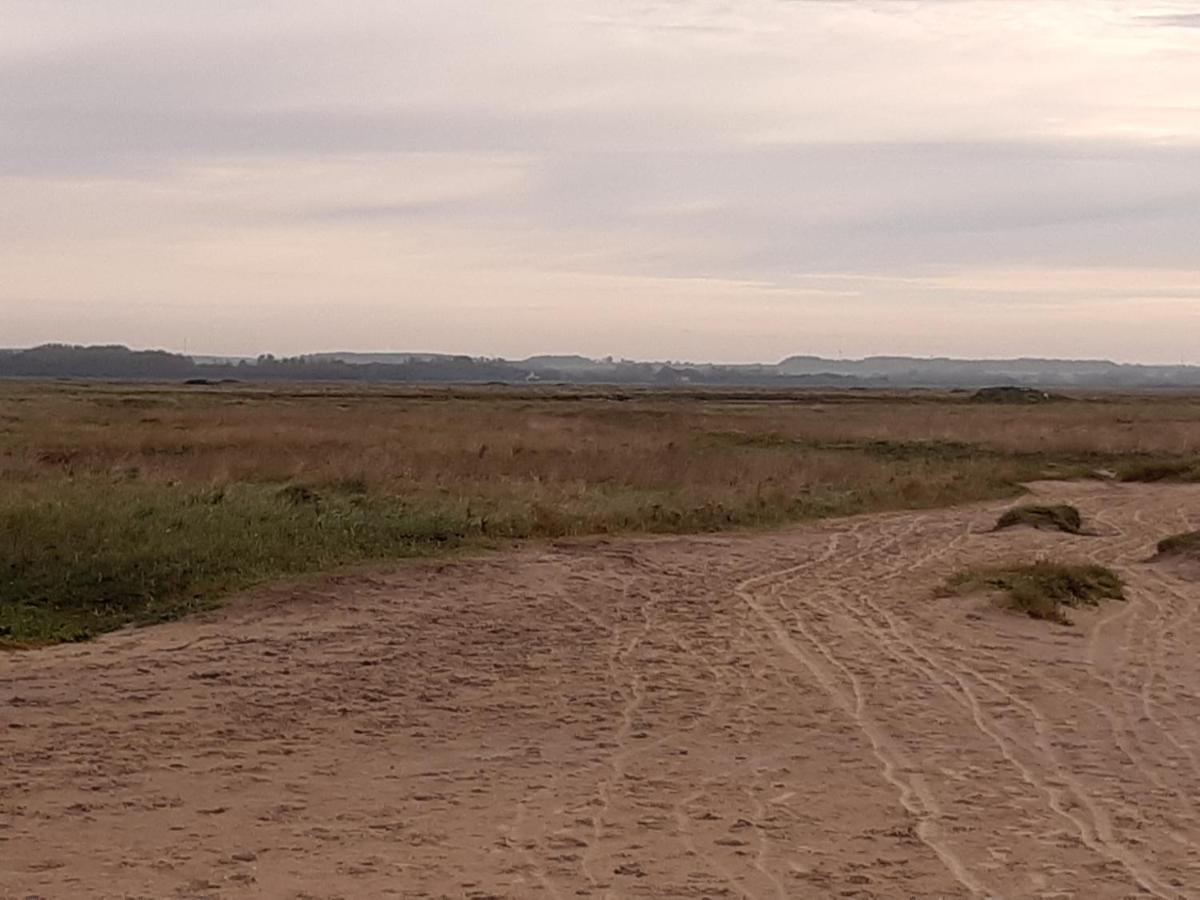 Apartamento L Îlot de la Baie, super studio 4p face à la mer, parking gratuit, wifi, classé 2 étoiles à Fort Mahon Plage, Baie de Somme Exterior foto